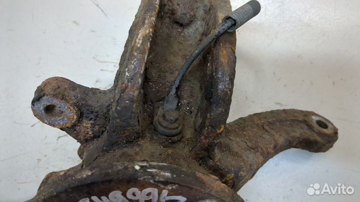 Ступица (кулак, цапфа) левая передняя Ford Fusion