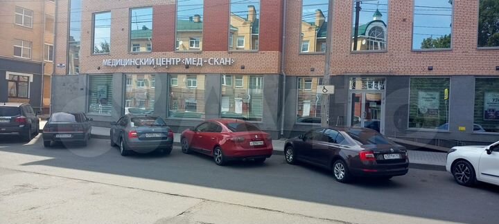 Сдам торговое помещение, 186 м²