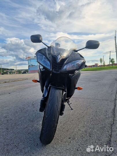 Мотоцикл yamaha r6 2011