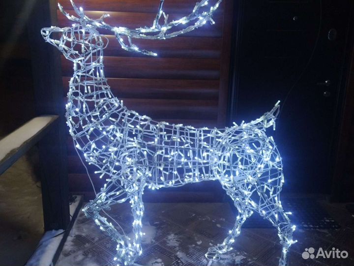 Светодиодный олень