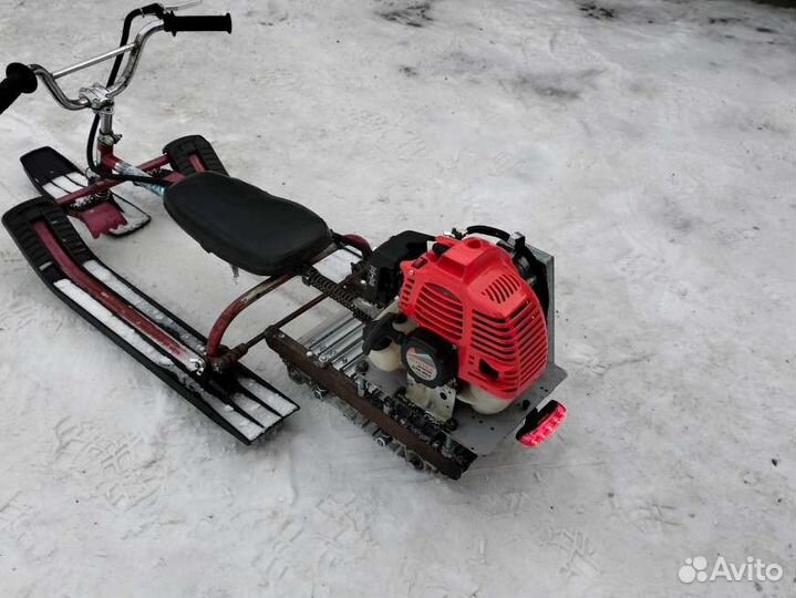 Детский снегокат с мотором