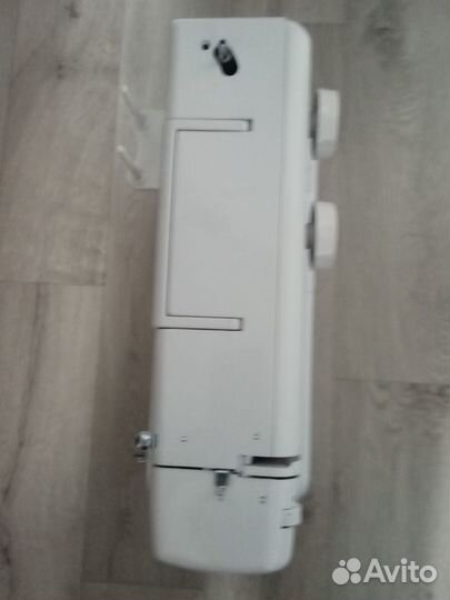 Электрическая швейная машина