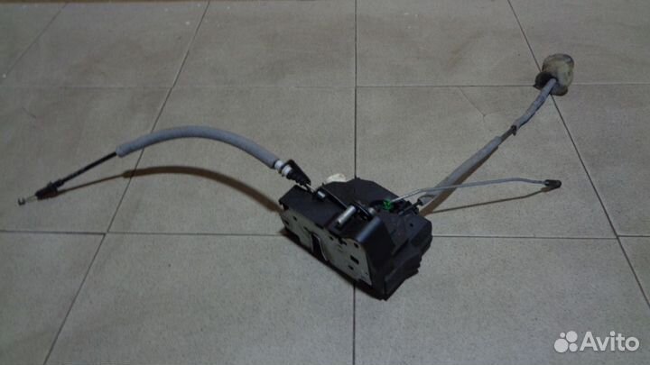 Замок двери задней левой Land Rover Range Rover I