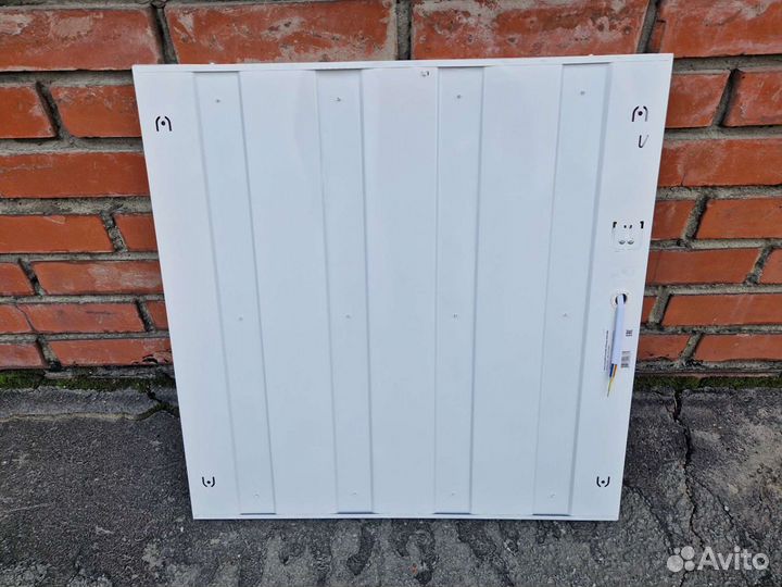 Светодиодный потолочный светильник