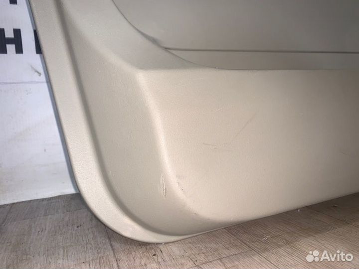 Обшивка двери (карта ) передняя Mitsubishi