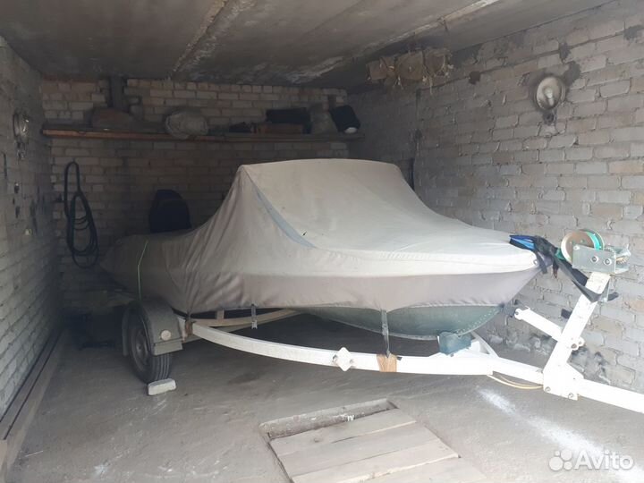 Лодку обь-М с новым мотором mercury 30л/с и прицеп