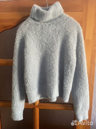 Пушистый женский свитер shein