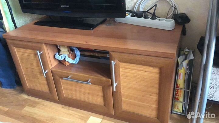 Тумба под телевизор