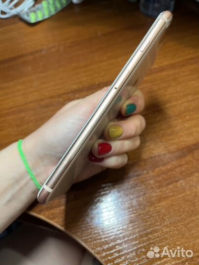 iPhone 8 Plus, 64 ГБ