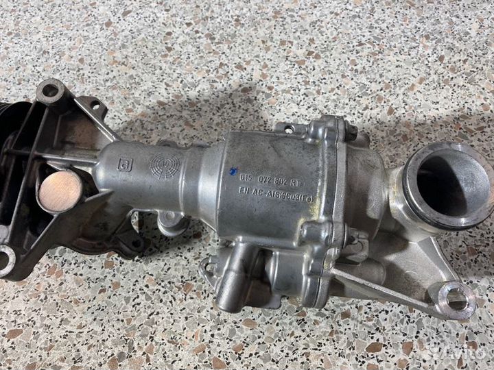 Помпа Mercedes Gla X156 M270 1.6I 2017