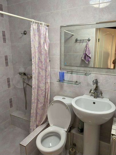 Комната 12 м² в 3-к., 1/2 эт.