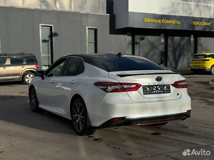 Аренда авто с выкупом Toyota Camry GR Sport