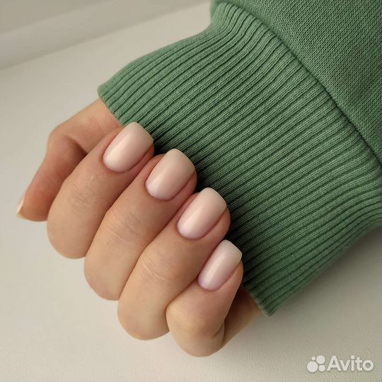 Маникюр, наращивание ногтей