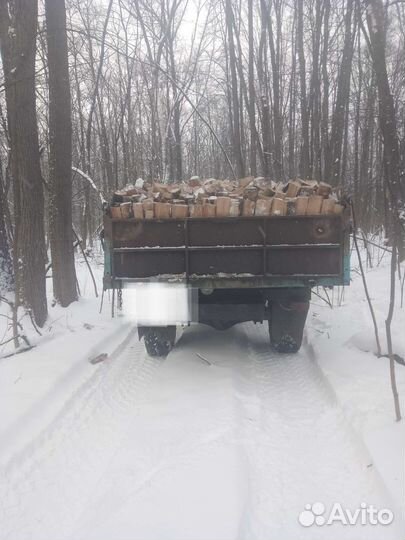 Дрова колотые дуб