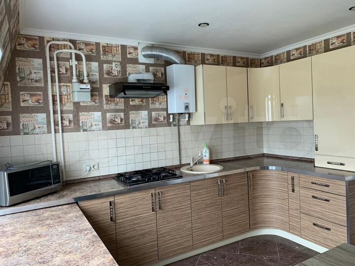 3-к. квартира, 90 м², 6/6 эт.