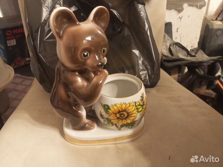 Медведь фарфор