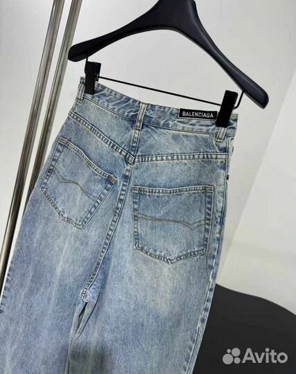 Джинсы Balenciaga