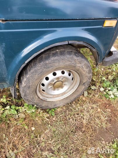 LADA 4x4 (Нива) 1.7 МТ, 2002, 42 000 км