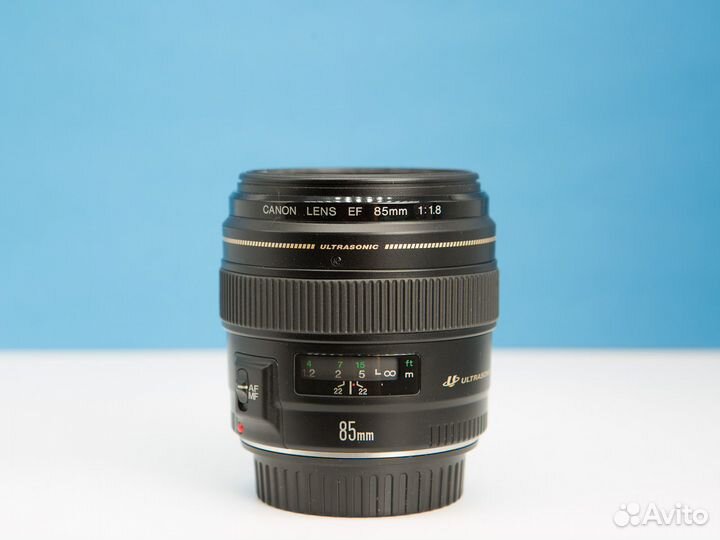 Canon EF 85mm f/1.8 USM + Бленда как Новый