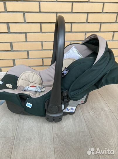 Автокресло Inglesina Huggy Multifix