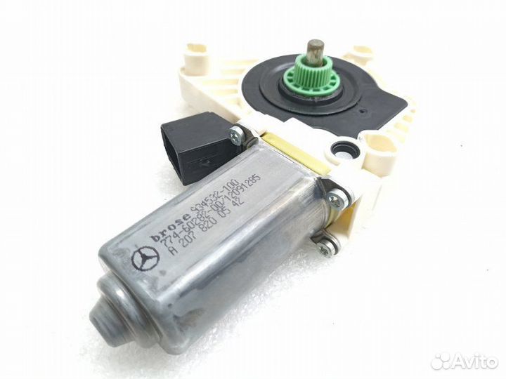 Моторчик стеклоподъемника передний правый