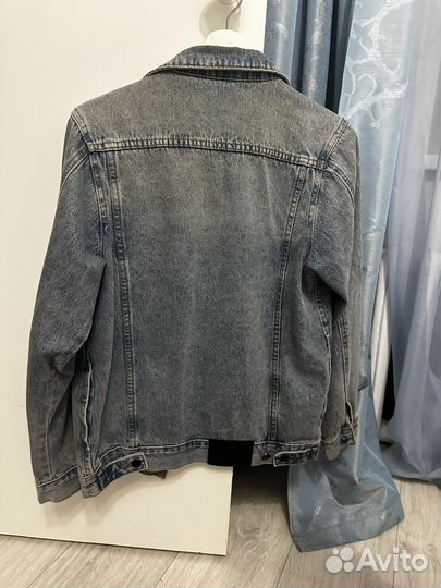 Джинсовая куртка