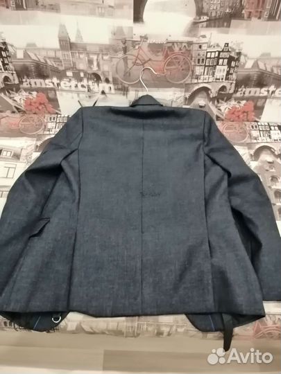 Костюм школьный