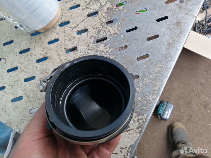 Патрубок впускного коллектора PT204 Jaguar LR