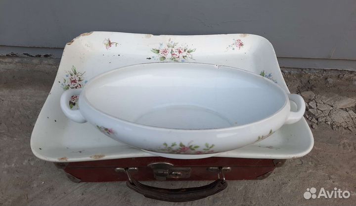 Посуда старинная подносы, супник