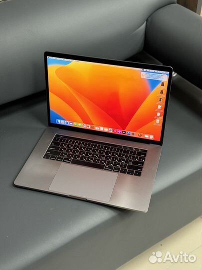 Apple macbook pro 15 2017 i7 1tb a1707