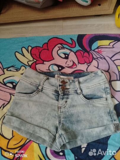 Джинсовые шорты