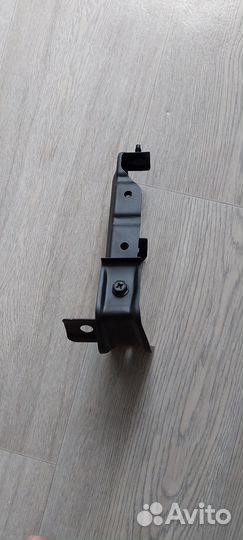 Кронштейн крепления Subaru Forester SF5