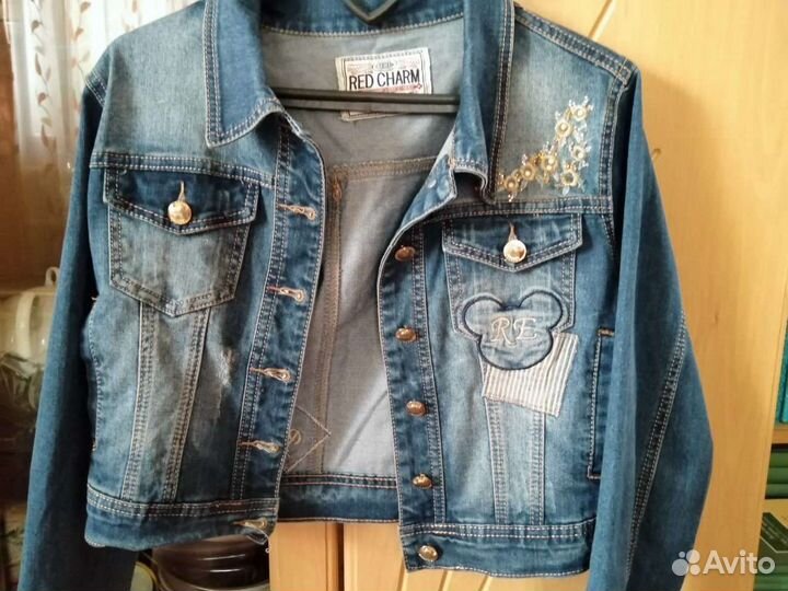 Куртка джинсовая