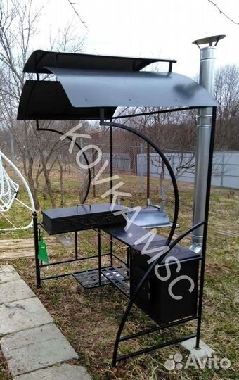 Мангал с крышей