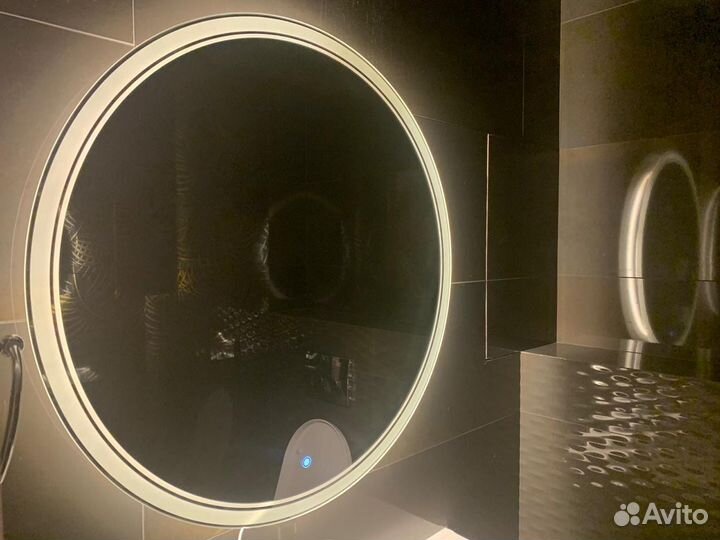 Зеркало с подсветкой для ванной