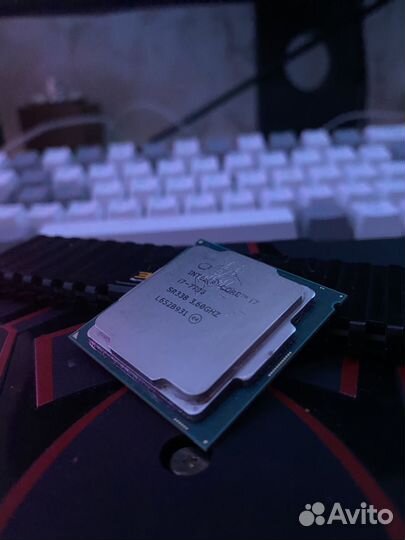 Процессор intel core i7 7700