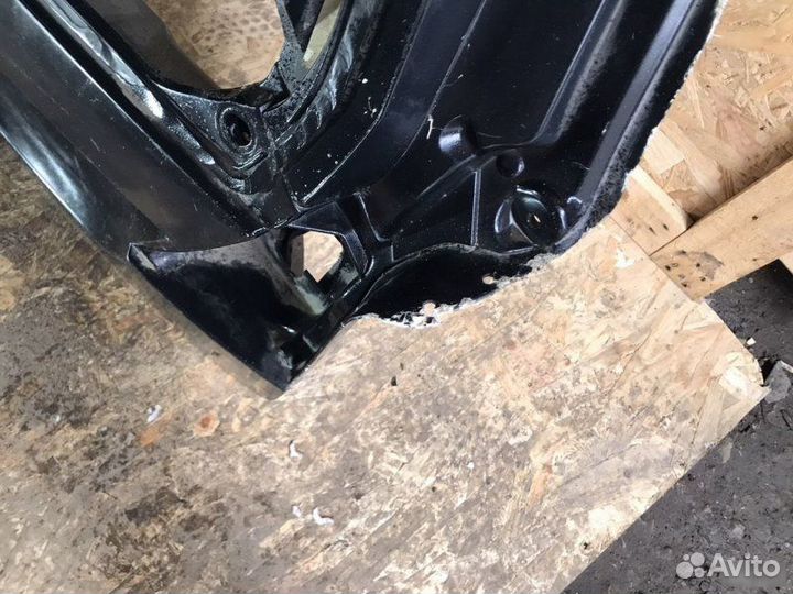 Крышка багажника Volvo Xc70