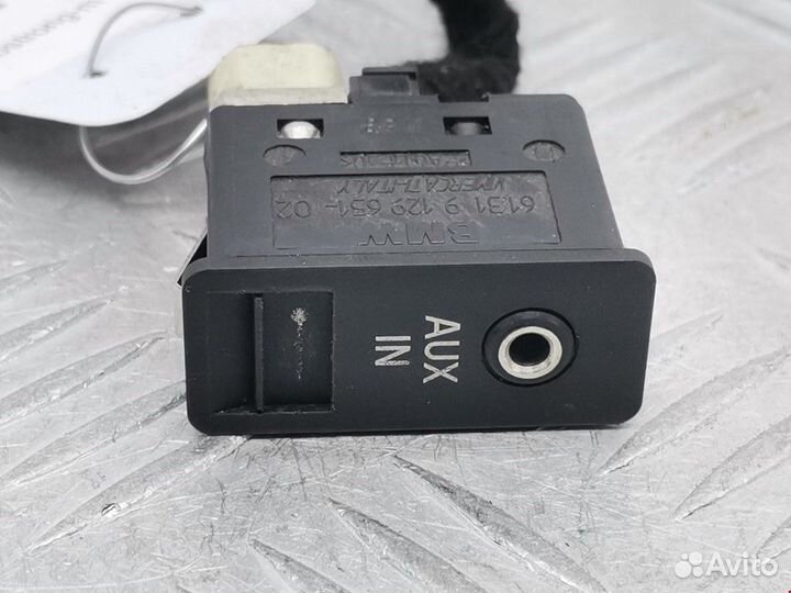 Разъем AUX / USB Mini Cooper R56 2009