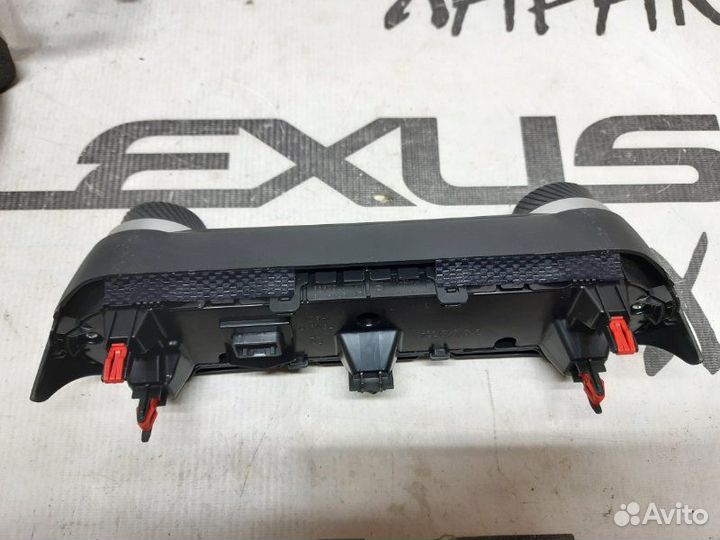 Блок управления климат-контролем Toyota Rav4 50