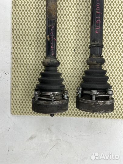 Полуось передняя для Audi 100 (C4) 1991-1994