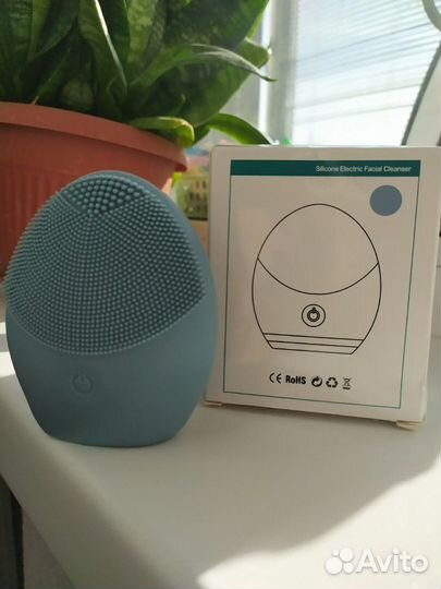 Силиконовая щётка для лица