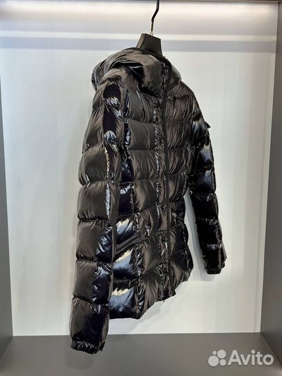 Пуховик Moncler женский зимний