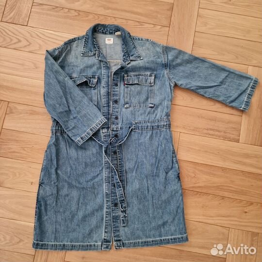 Платье-рубашка джинсовое levis XS