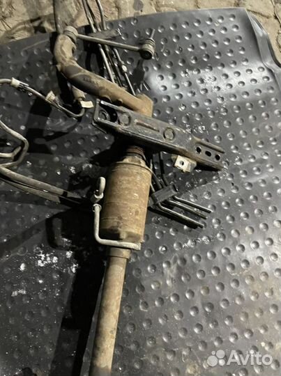 Стабилизатор передний 2015 на Range Rover 4 L405