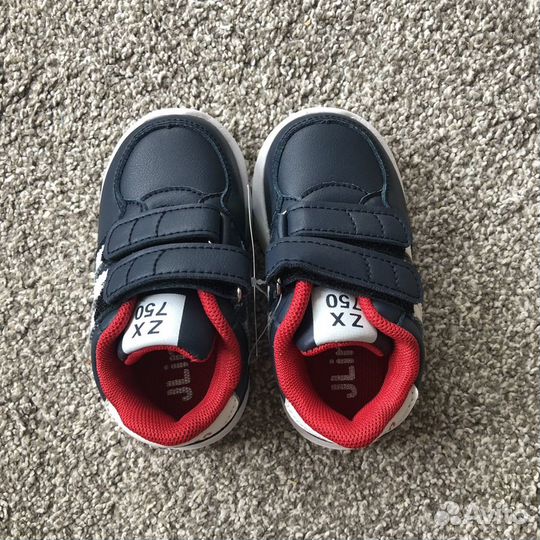 Кроссовки, кроксы 22 размер