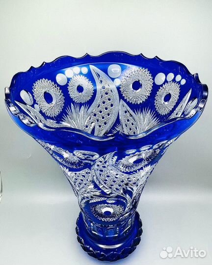 Хрустальная большая ваза