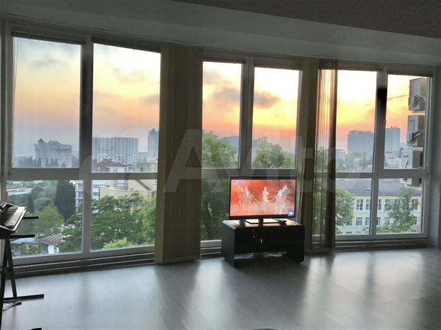 3-к. квартира, 85 м², 1/6 эт.