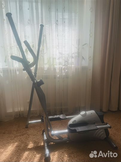 Эллиптический тренажер