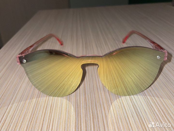 Солнцезащитные очки