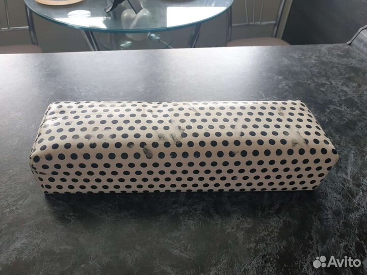 Подлокотник для маникюра